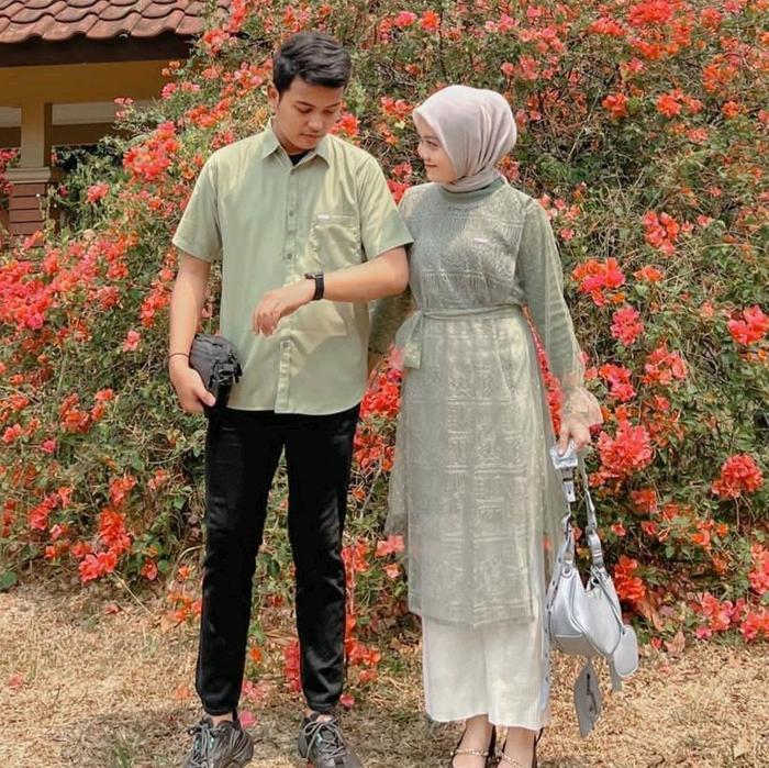 Raisya Couple Trendy Couple Pasangan Elegant Couple Goals Couple Pasangan Model Tunik Broklat Baju C