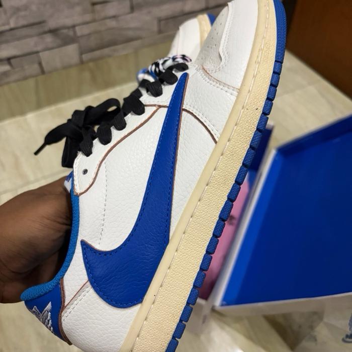 AJ 1 Low Travis Scott Fragment Putih Biru Sepatu Sneaker Pria Kualitas Tinggi Shoes Casual Kasual
