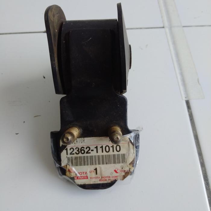 Engine Mounting 12362-11010 Toyota Corolla EE80 R1