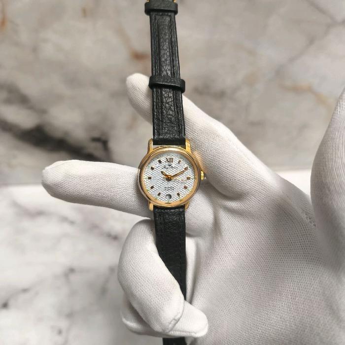 Jam Tangan Wanita Mavy Maison H-2070 Day Quartz