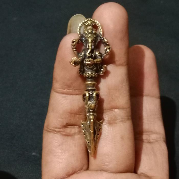 Patung bandul liontin kalung dewa ganesa besi kuning