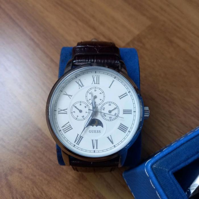 GUESS Jam Tangan Pria Guess Original W0870G1 Kulit Asli