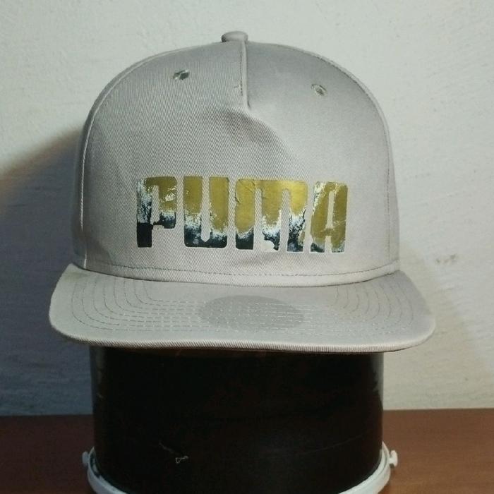 Topi Snapback PUMA Minus pemakaian