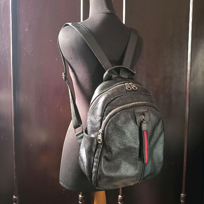 Backpack / Tas Ransel Kulit Asli Medium Size Black Genuine Leather Preloved/second
