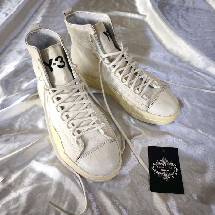 Y3 Y-3 Yuben Mid OFF WHITE Sneakers Sepatu Casual Pria Tali Authentic Verified By Depatu