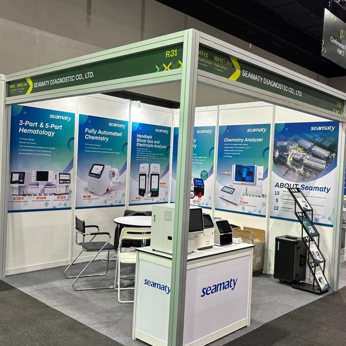 stand booth pameran r8, meriahkan acara anda dengan stand booth pameran r8