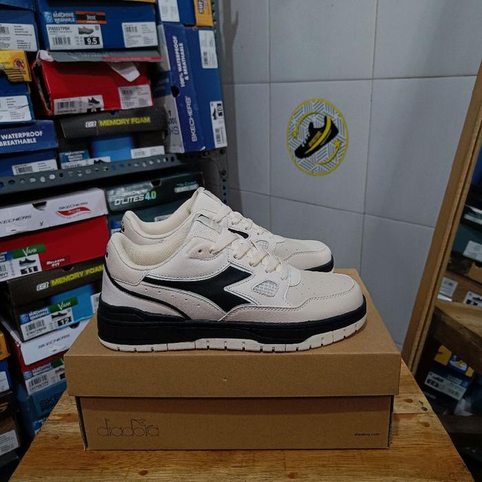 Diadora Casual Nelo Beige Black Men's