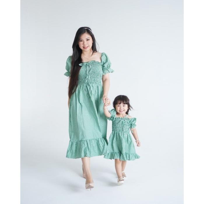 (Di Jual Terpisah) ELSA  DRESS IBU DAN ANAK MOTIF POLKADOT KOREAN STYLE By Duta Busana Purbalingga K