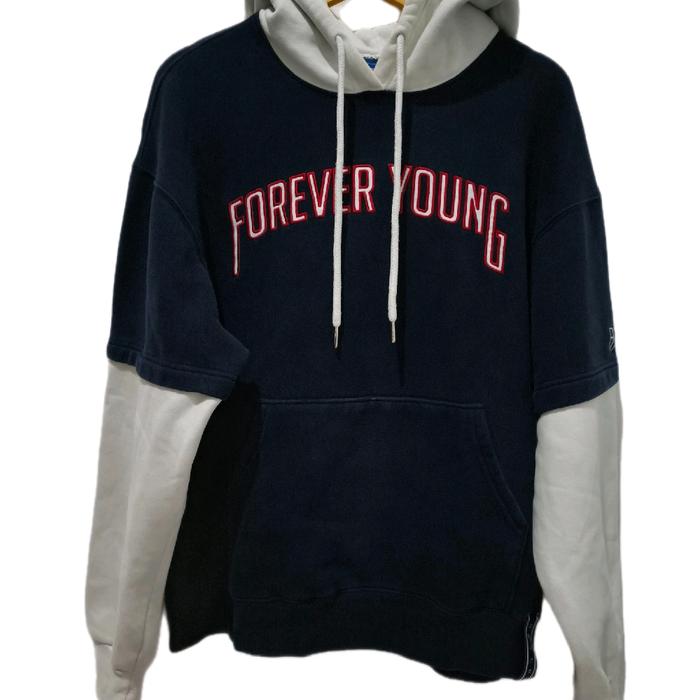 Hoodie pria RMT CRW warna biru dan putih size XL