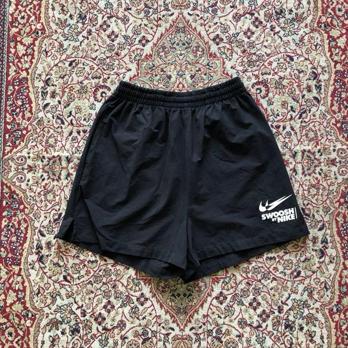Celana Nike women swoosh woven sport short pants Vintage Nike big swoosh HI123