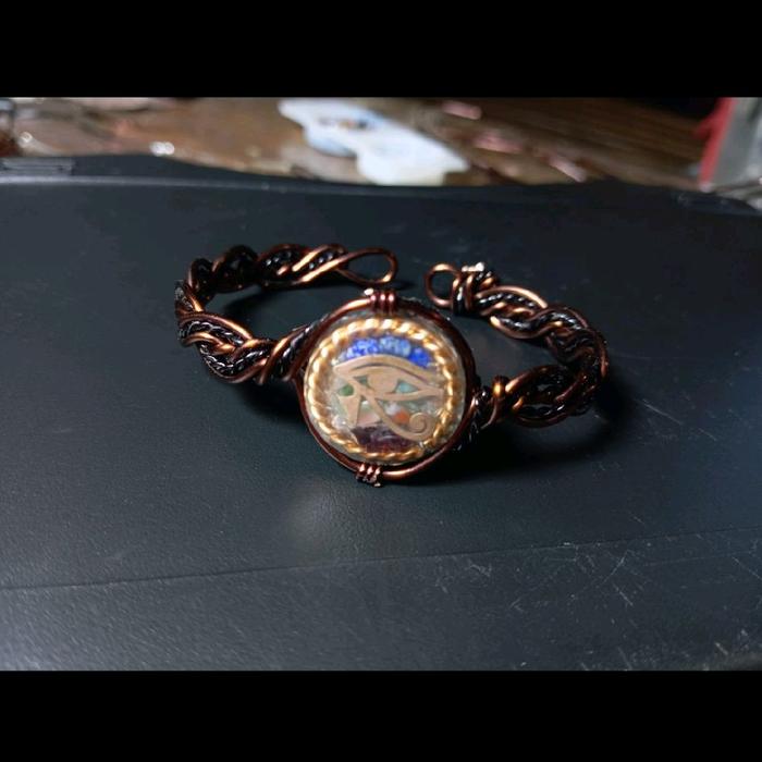 Gelang Tensor dengan Orgonite Eye of Horus