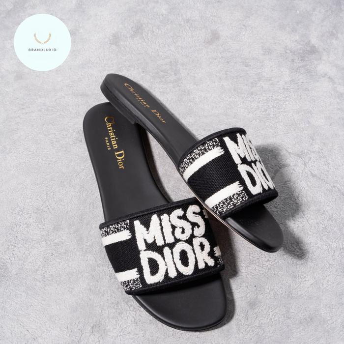 CHRISTIAN DIOR DWAY SLIDE WITH MISS DIOR GRAFFITI MOTIF BLACK WHITE