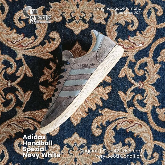 Adidas Handball Spezial Suede Navy White Sepatu Sneakers Unisex Second Original