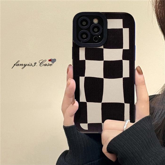 SoftCase For iPhone 13 12 11 Pro Max X XR Xs Max 8 7 Plus SE 2020 Case Pelindung Motif Kotak-Kotak H