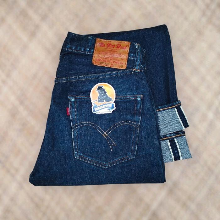 The flat head not Sugar cane selvedge not Momotaro jeans not Samurai jeans c tcb jeans iron heart de