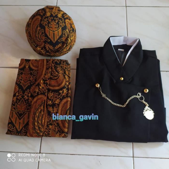 Beskap Solo Hitam Polos + Blangkon + Jarik Instan Terlaris