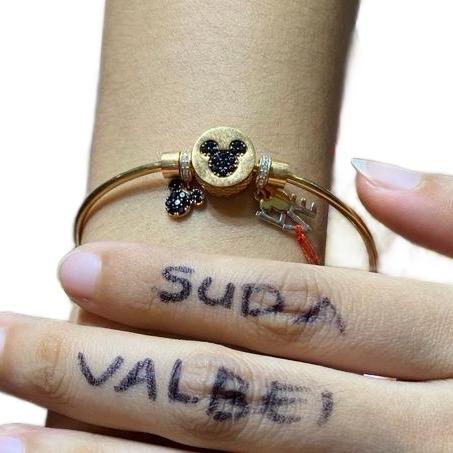 Gelang oval pandora mickey satu set full mata