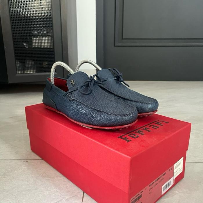 Sepatu Tods Ferrari Loafer Leather Blue (Like New)