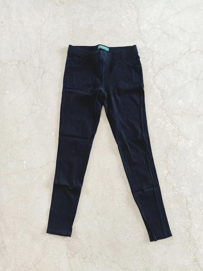 preloved original black jegging Point One