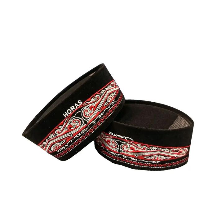 PECI SONGKOK TOPI BATIK BATAK GORGA FULL BORDIR TULISAN AKSARA BATAK dan TULISAN HORAS