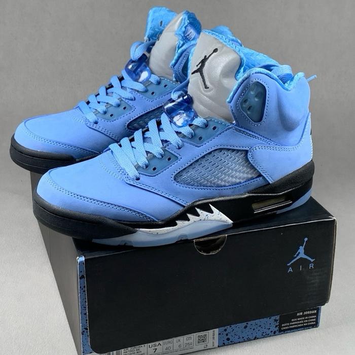 Sepatu Jordan 5 University Blue