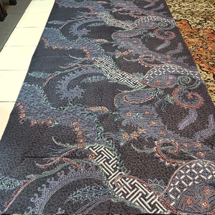 Kain batik tulis colet bunga anggrek tanahan soft biru grey