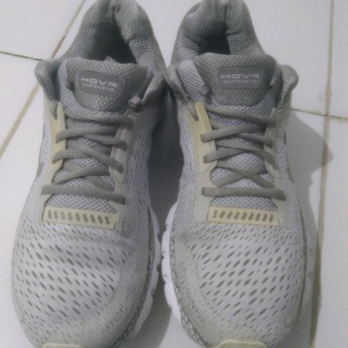 sepatu under armour HOVR INFINITE ukuran size 44 insol 28