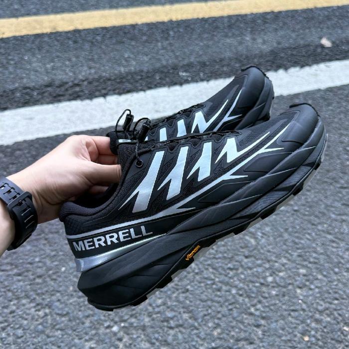 Merrell Vast Sky Trail Outdoor Vibram Black Original 100%
