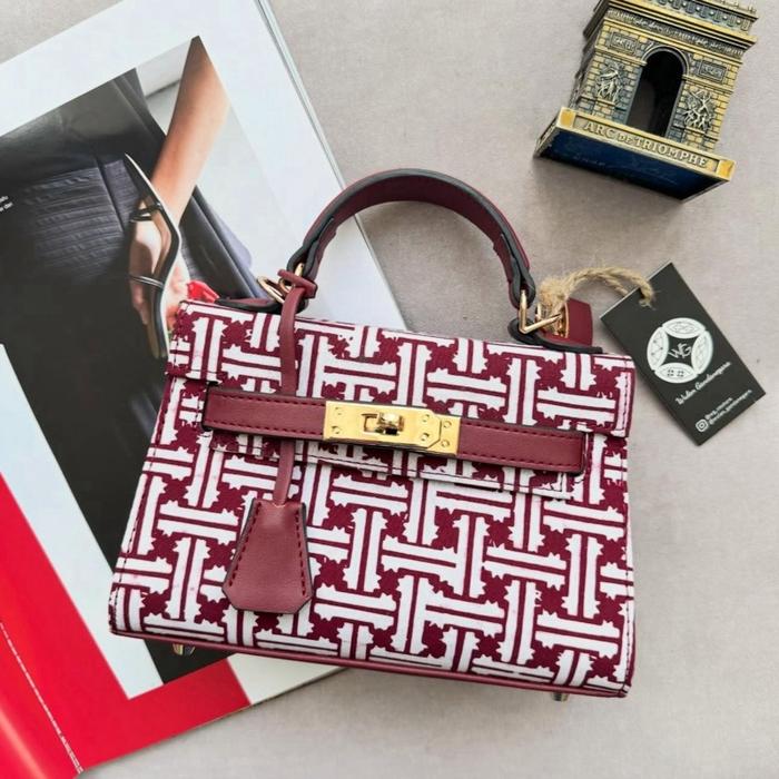 Wulan Gandanegara : WG Wu bag batik