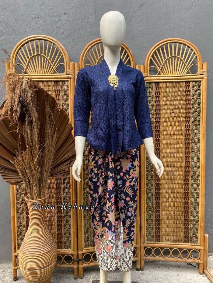 setelan kebaya modern kebaya floy model terbaru/kebaya pesta/kebaya wisuda/ kebaya pengantin\ kebaya