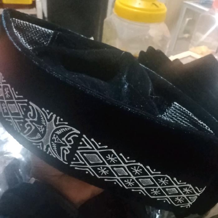 peci bludu hitam polos, sarung aceh bordil, sarung al samsi dannlain lain