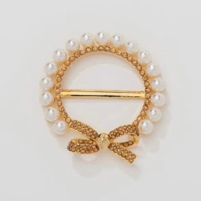 Ring Bross Celine Ria Miranda  Ring Bross Nada Puspita Ring Bross Zyta Delia