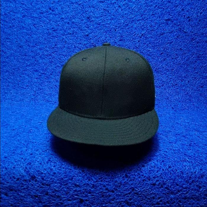 topi new era blank size XL