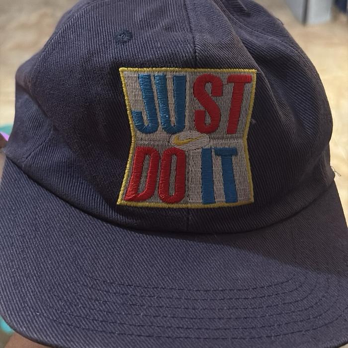 Topi Snapback Nike Vintage
