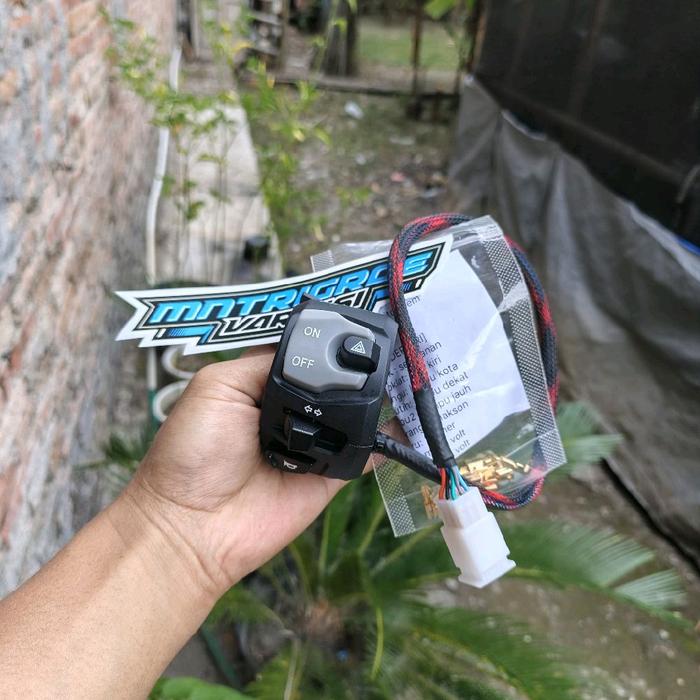 Holder kiri ringkasan gsx 1000 CR7