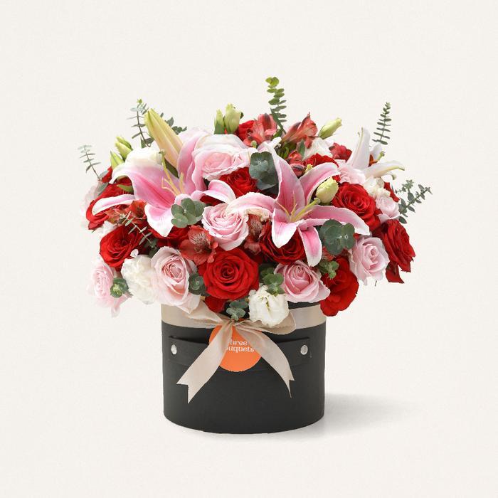 Elizabeth // Flower Bloom Box // Flower Box Good Quality