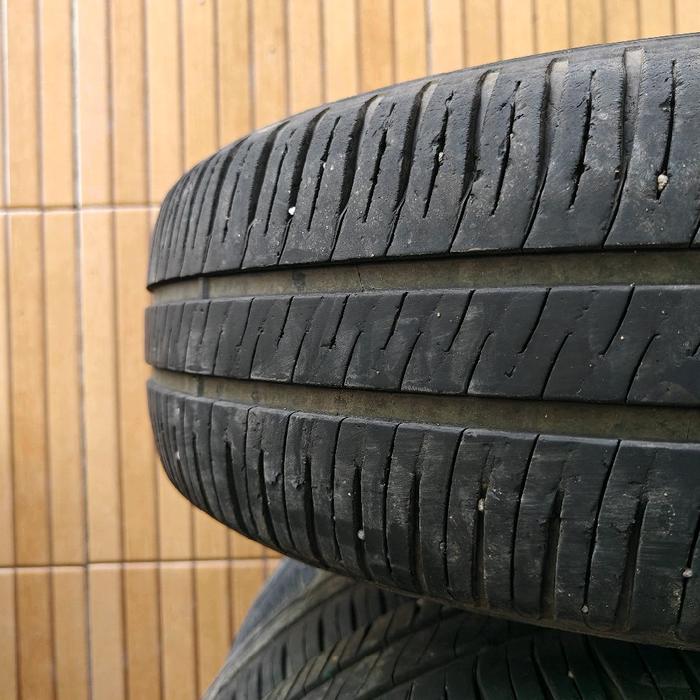 ban michelin 185/65 15 R15 kondisi baik dan tubles