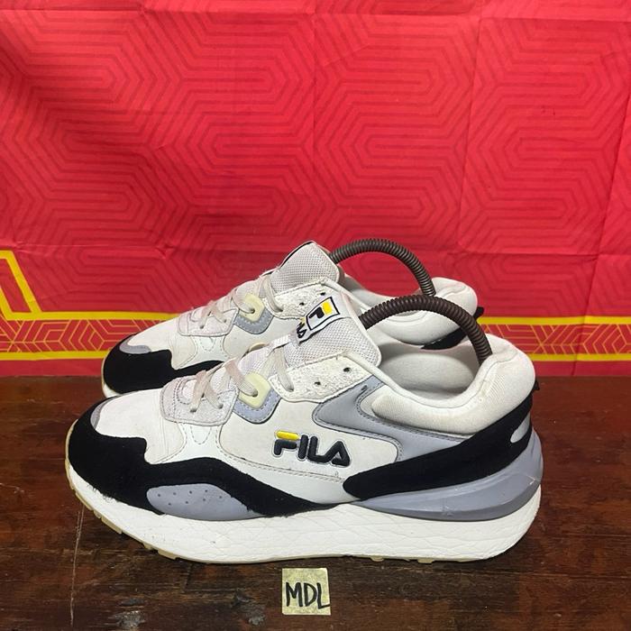Sepatu Second Original FILA Jogger1s size 40,5