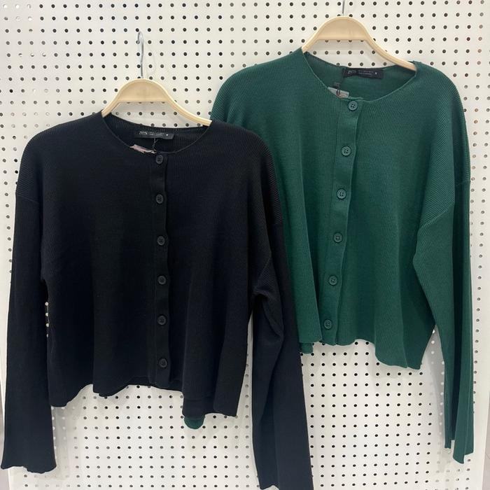 Zes Cardigan Wanita Hitam dan Hijau Lengan Panjang dengan Desain Elegan dan Nyaman