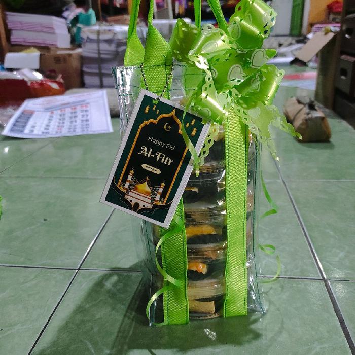 Tas Mika Hampers 12 × 12 × 25 cm Tas hampers berbahan mika transparan (satu lusin)