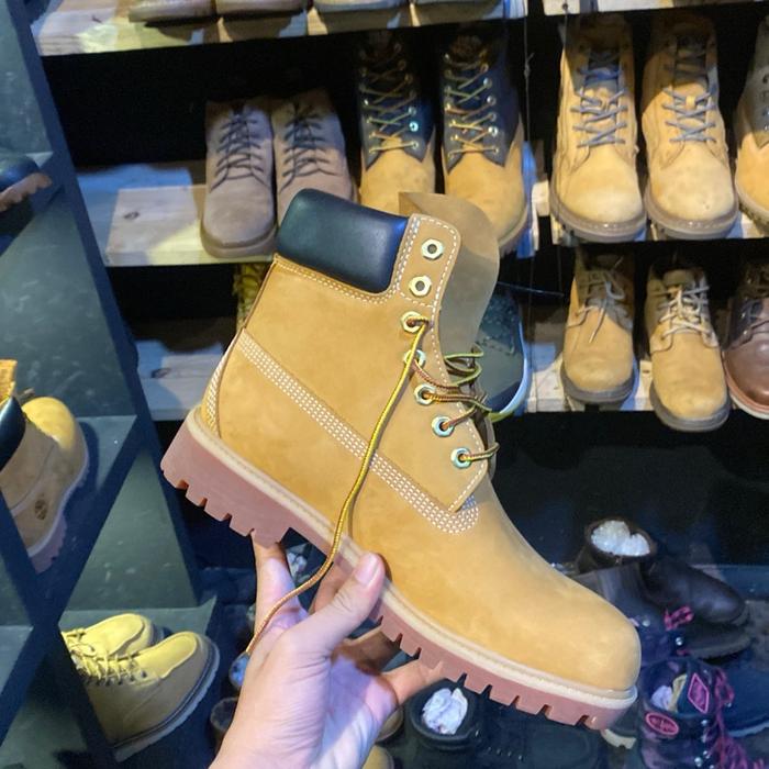 Sepatu Yellow Icon - Model Terbaru