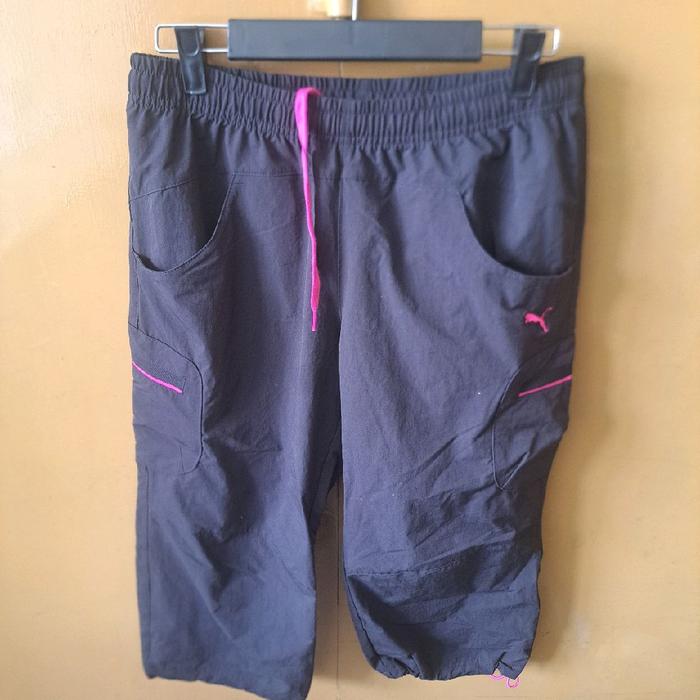 Puma Celana Wanita Jogger 3/4 Original dengan Desain Nyaman dan Fitur Tas Samping