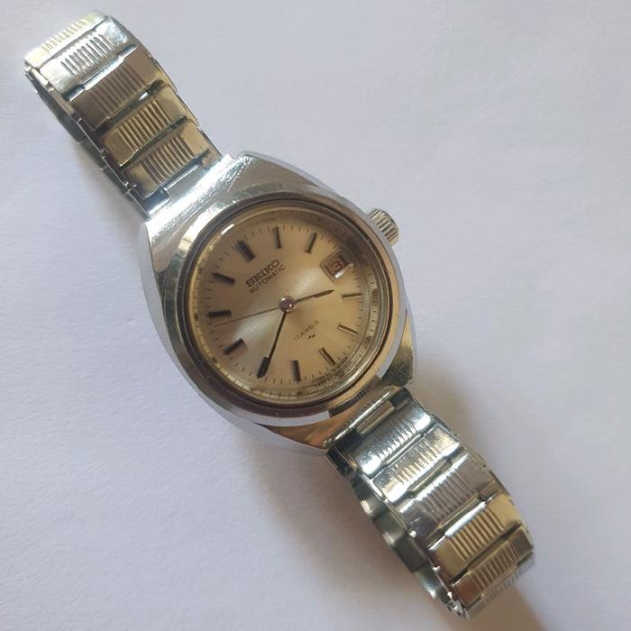 Jam seiko cewek quartz original