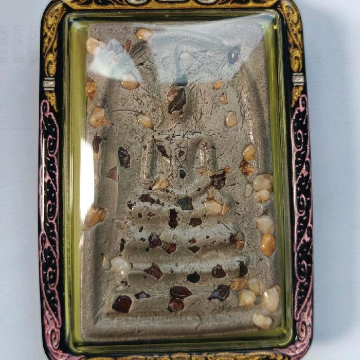 Liontin Jumbo Relik / Relic Phra Somdej Kaiser Kammakan LP Ong Sa Old Collection BE 2556