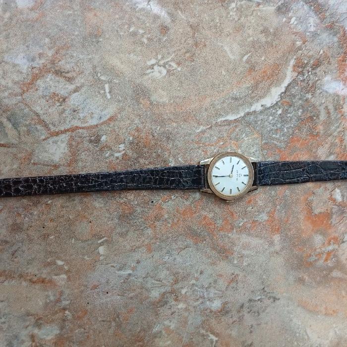 certina vintage women watch