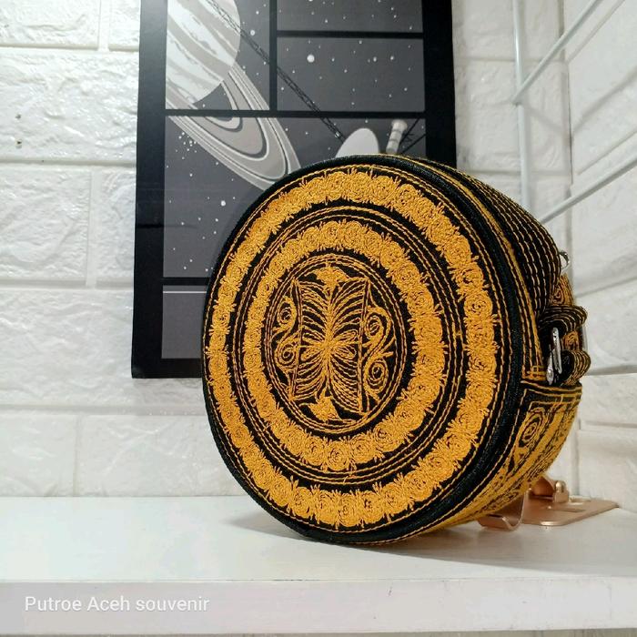 tas selempang bulat pintu aceh