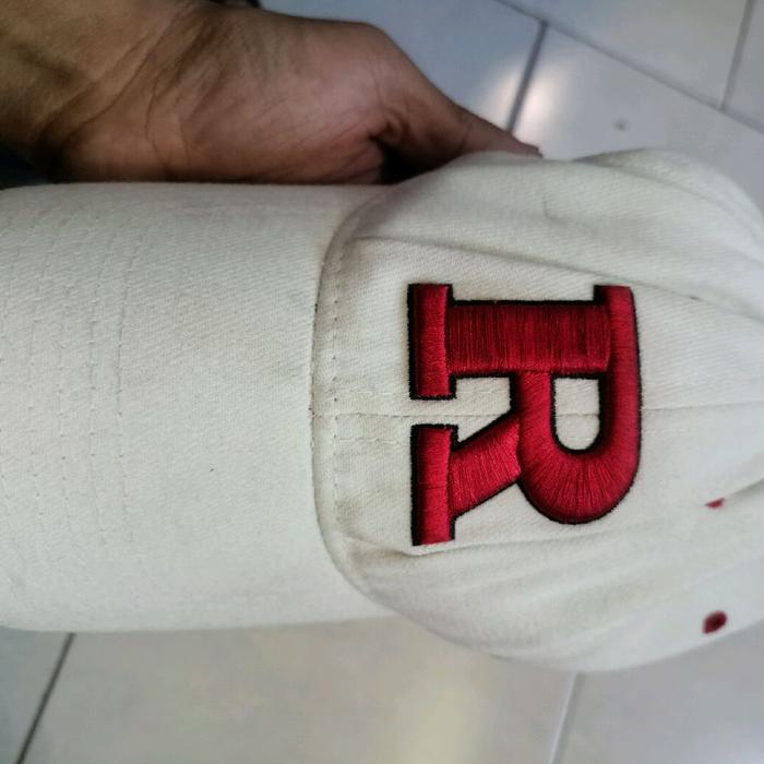Topi Logo R ONE FIT White Red second Branded ORIGINAL