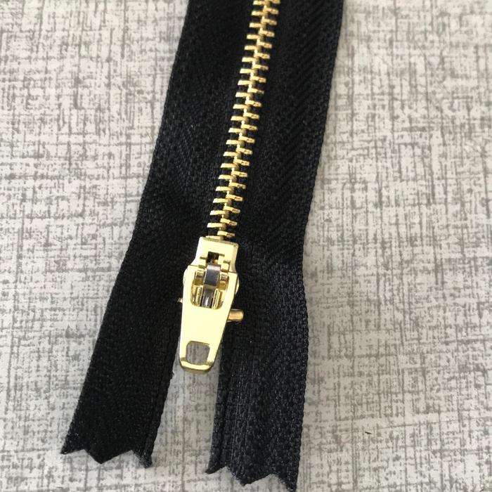 Resleting celana jeans 15cm hitam