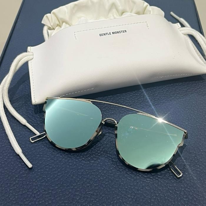 Gentle Monster Sunglasses Original Mirror Lens Silver Frame Fullset Like New