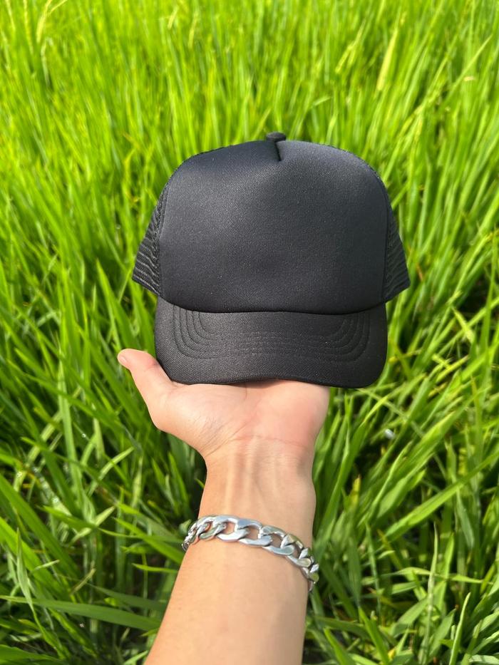 Trucker Hat Lidah Pendek Hitam Putih Polos Topi Jaring Trendy Terbaru